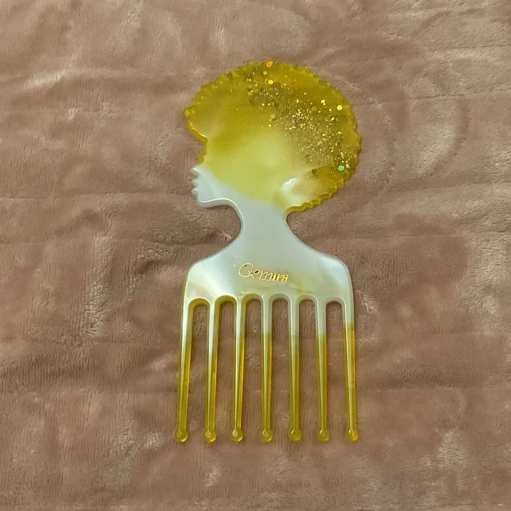 CUSTOM Zodiac Afro Comb - Female Afro - Picture 4 of 6